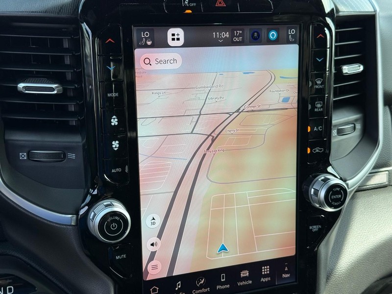 Ram 1500 Vehicle Full-screen Gallery Image 22