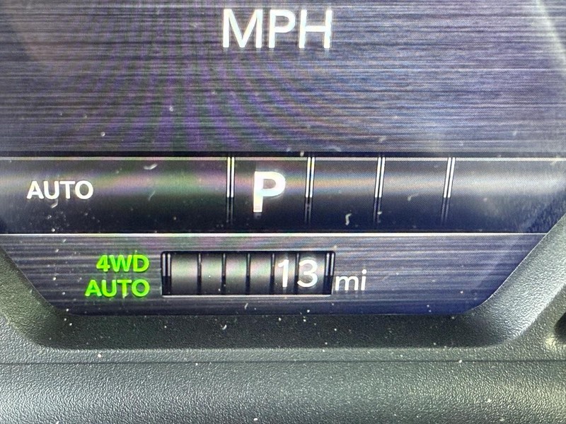 Ram 1500 Vehicle Full-screen Gallery Image 27