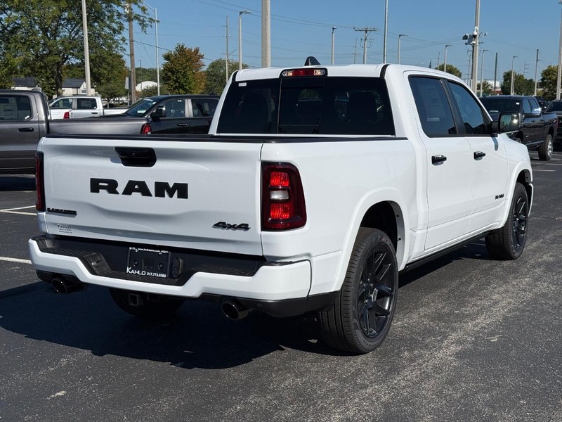 Ram 1500 Vehicle Full-screen Gallery Image 3