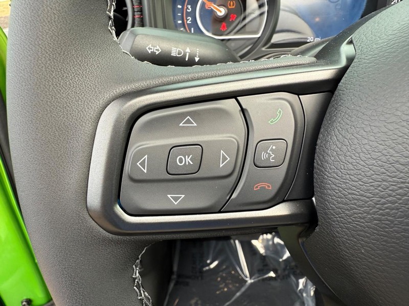 Jeep Wrangler Vehicle Full-screen Gallery Image 20