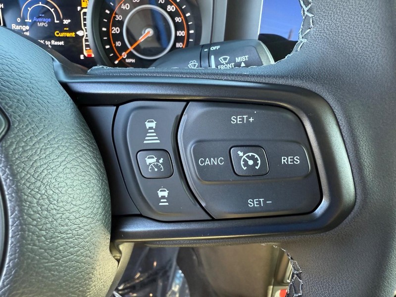 Jeep Gladiator Vehicle Full-screen Gallery Image 20