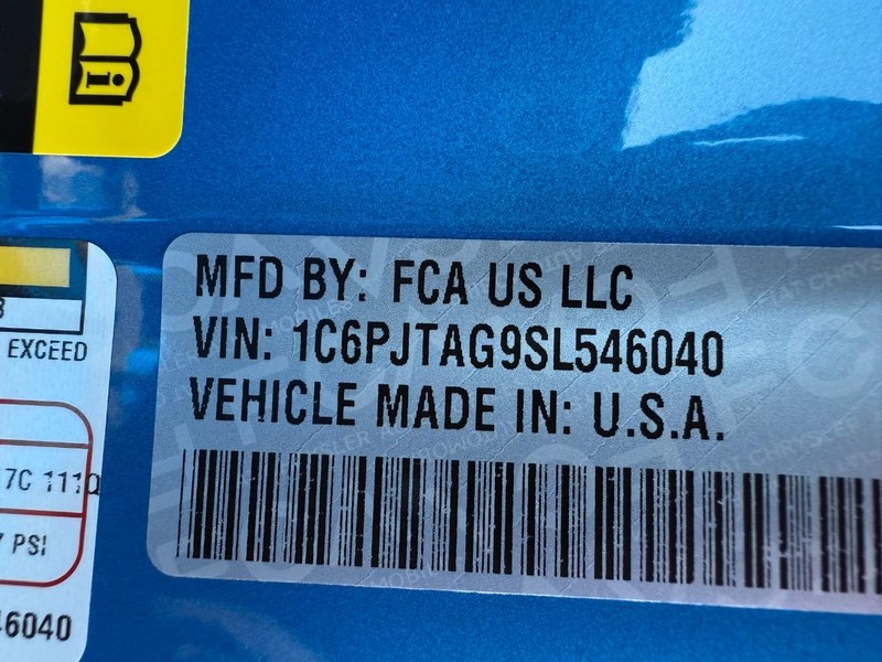 Jeep Gladiator Vehicle Full-screen Gallery Image 31