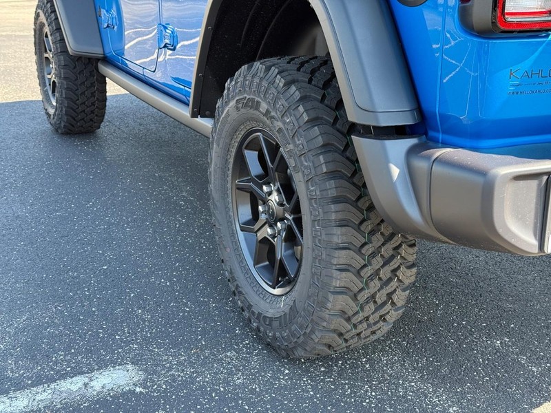 Jeep Wrangler Vehicle Full-screen Gallery Image 6