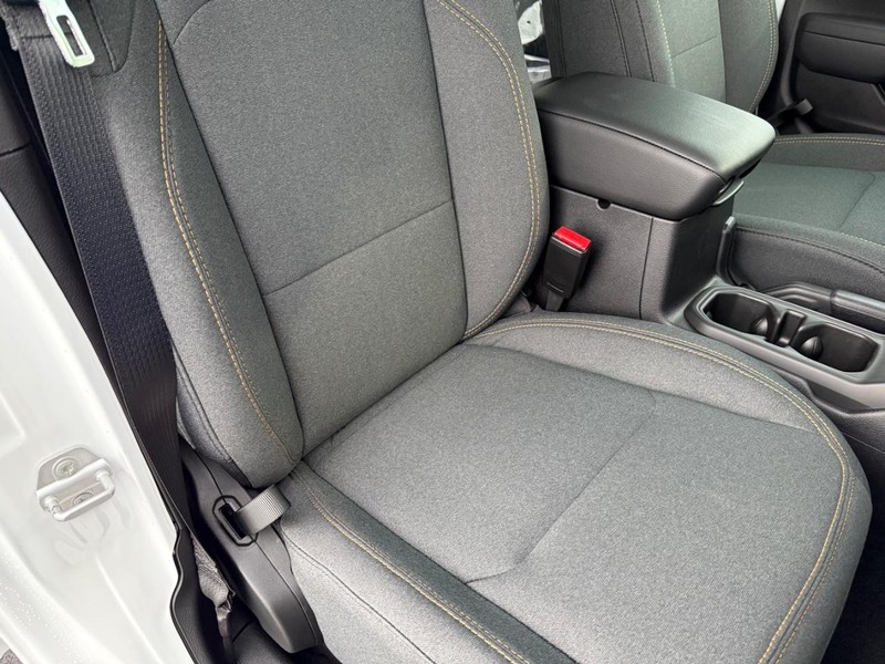 Jeep Gladiator Vehicle Full-screen Gallery Image 16