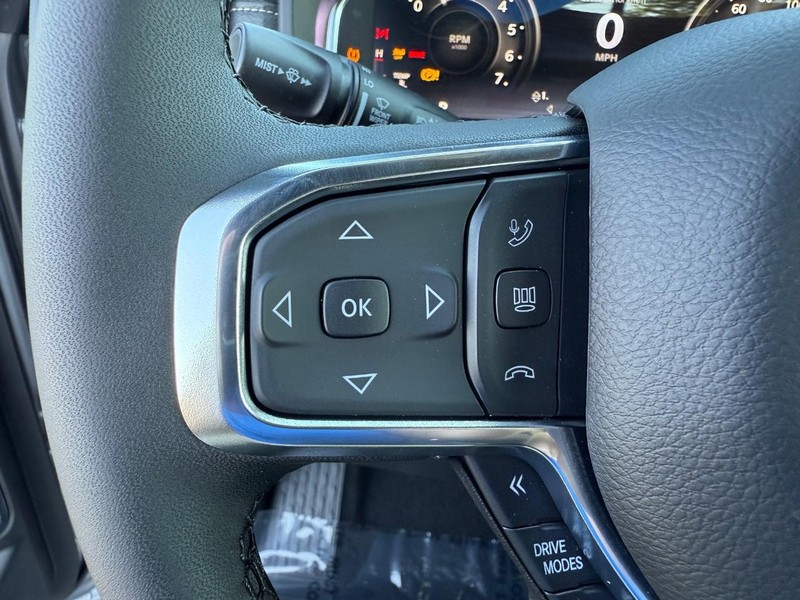 Ram 1500 Vehicle Full-screen Gallery Image 19