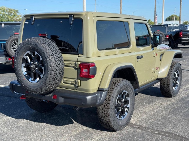 Jeep Wrangler Vehicle Full-screen Gallery Image 3