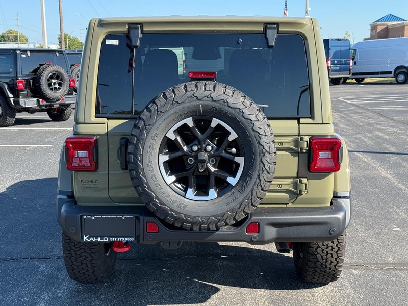 Jeep Wrangler Vehicle Full-screen Gallery Image 4