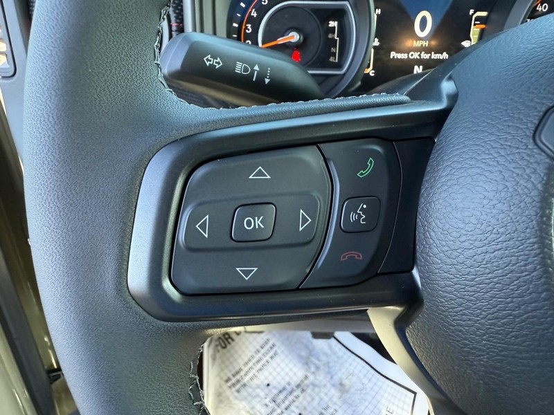 Jeep Wrangler Vehicle Full-screen Gallery Image 17