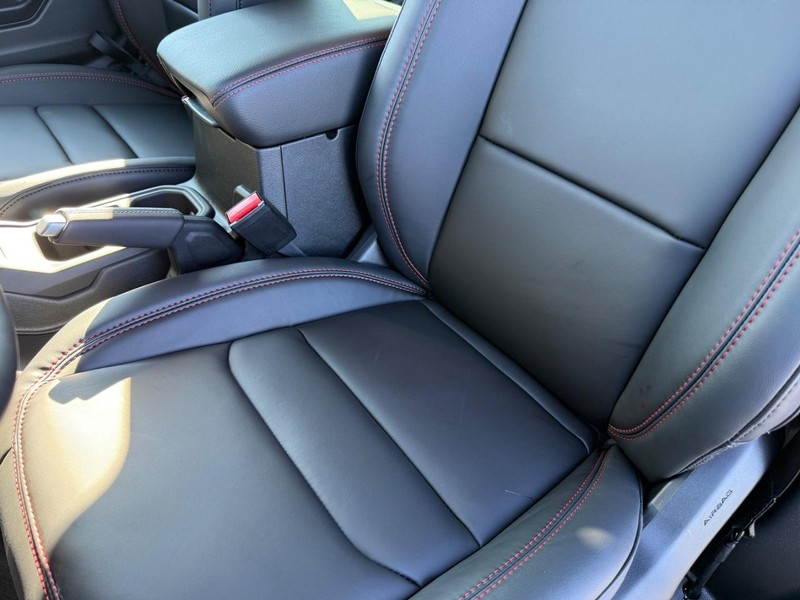 Jeep Wrangler Vehicle Full-screen Gallery Image 29