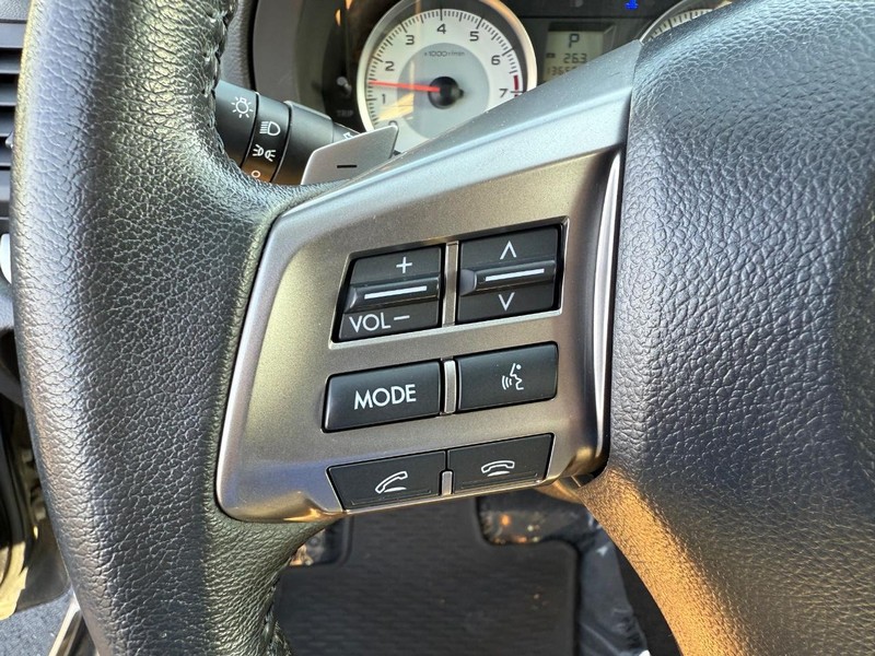 Subaru Impreza Wagon Vehicle Full-screen Gallery Image 19