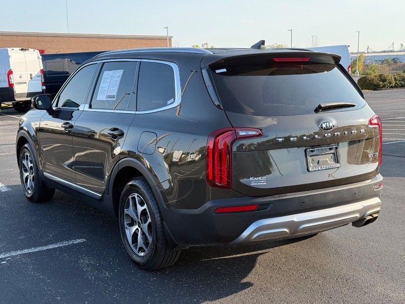 Kia Telluride Vehicle Full-screen Gallery Image 5