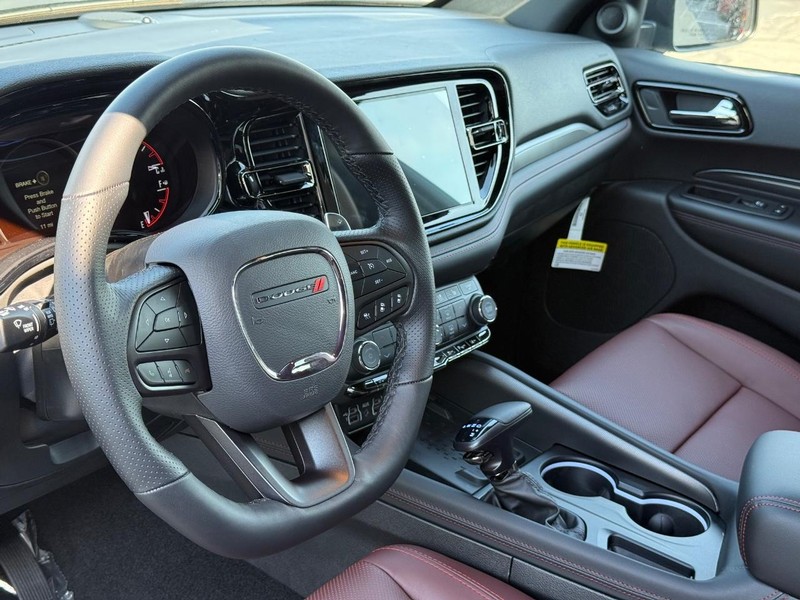 Dodge Durango Vehicle Full-screen Gallery Image 22