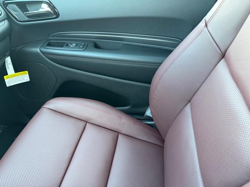 Dodge Durango Vehicle Full-screen Gallery Image 31