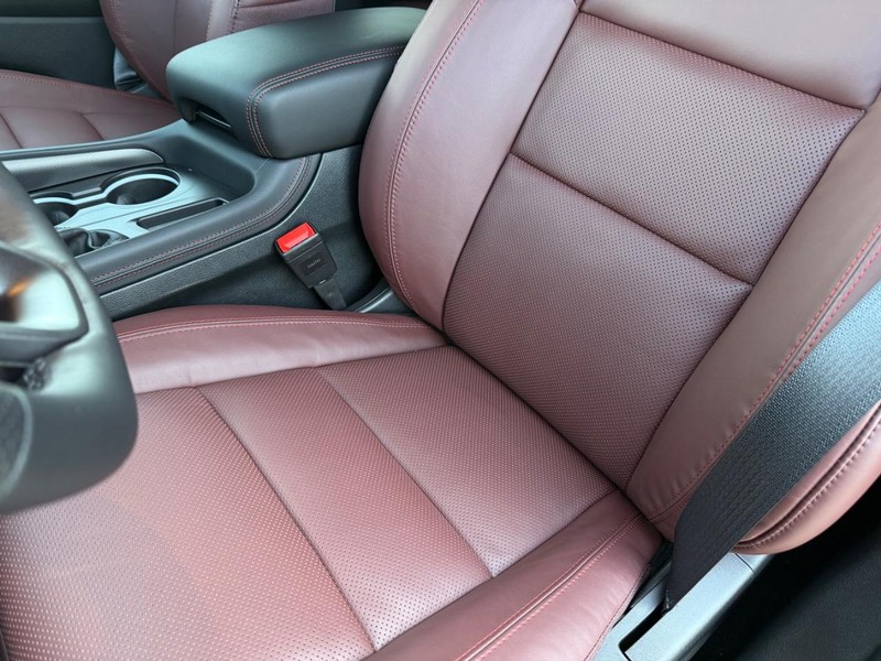 Dodge Durango Vehicle Full-screen Gallery Image 35