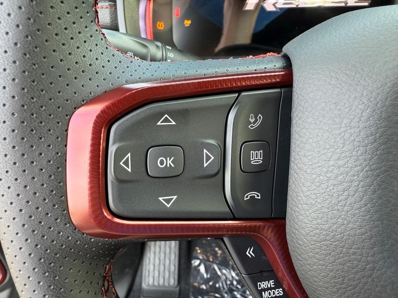 Ram 1500 Vehicle Full-screen Gallery Image 19