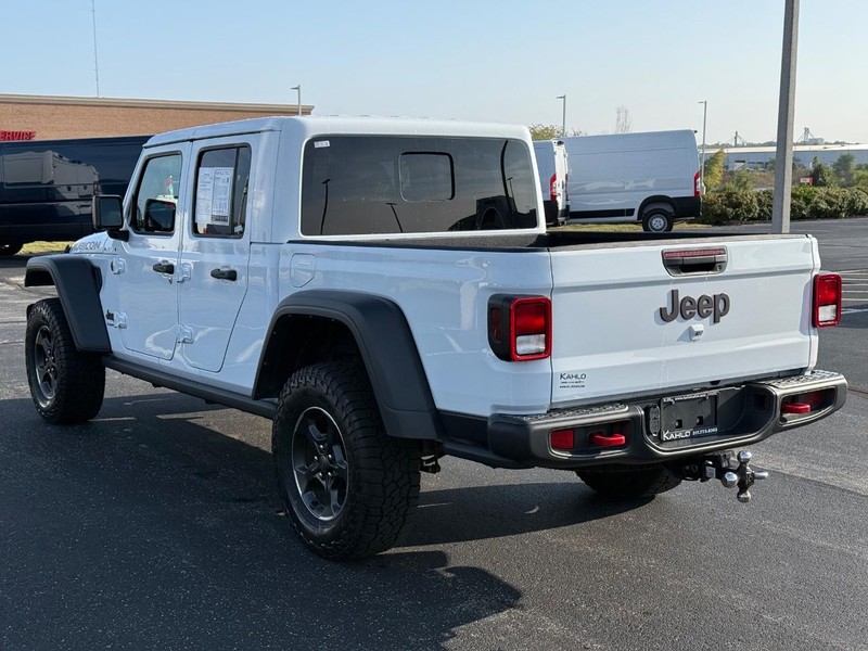 Jeep Gladiator Vehicle Full-screen Gallery Image 5