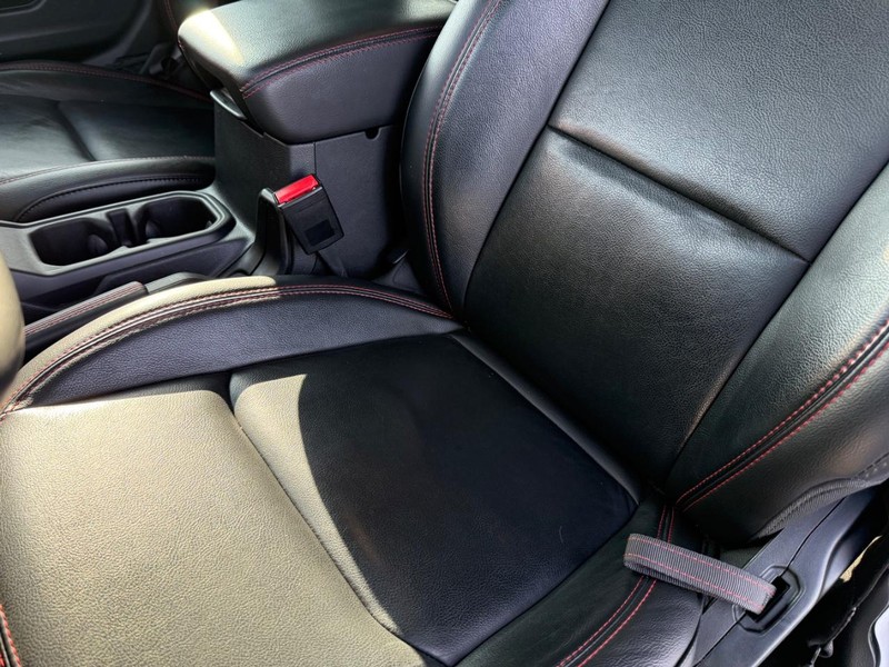 Jeep Gladiator Vehicle Full-screen Gallery Image 29