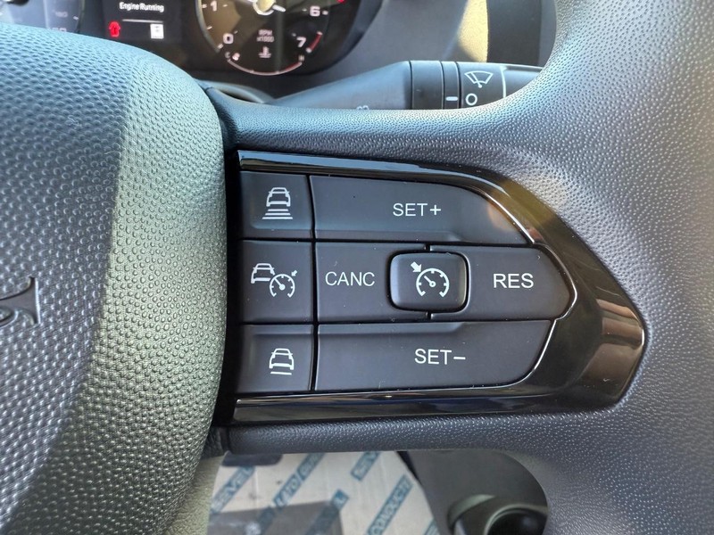 Ram ProMaster Cargo Van Vehicle Full-screen Gallery Image 22