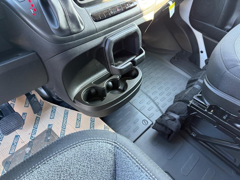 Ram ProMaster Cargo Van Vehicle Full-screen Gallery Image 27