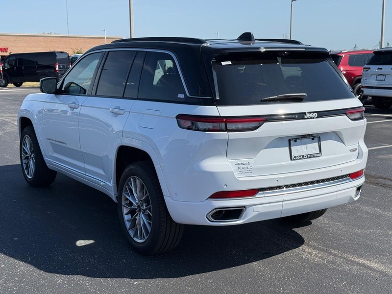 Jeep Grand Cherokee Vehicle Full-screen Gallery Image 5