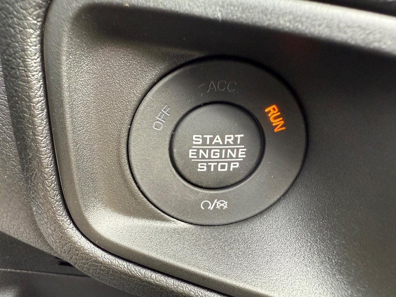 Jeep Wrangler Vehicle Full-screen Gallery Image 20