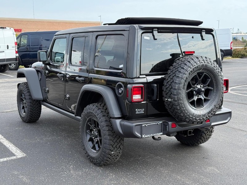 Jeep Wrangler Vehicle Full-screen Gallery Image 5