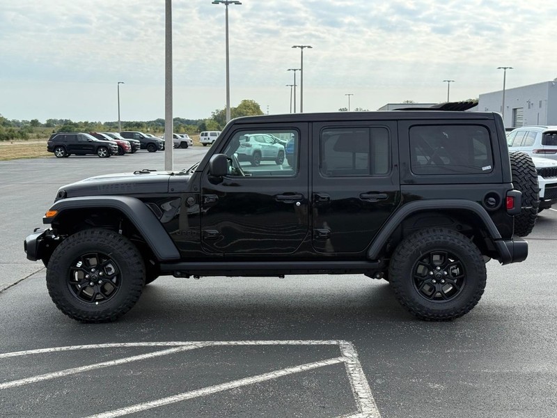 Jeep Wrangler Vehicle Full-screen Gallery Image 8