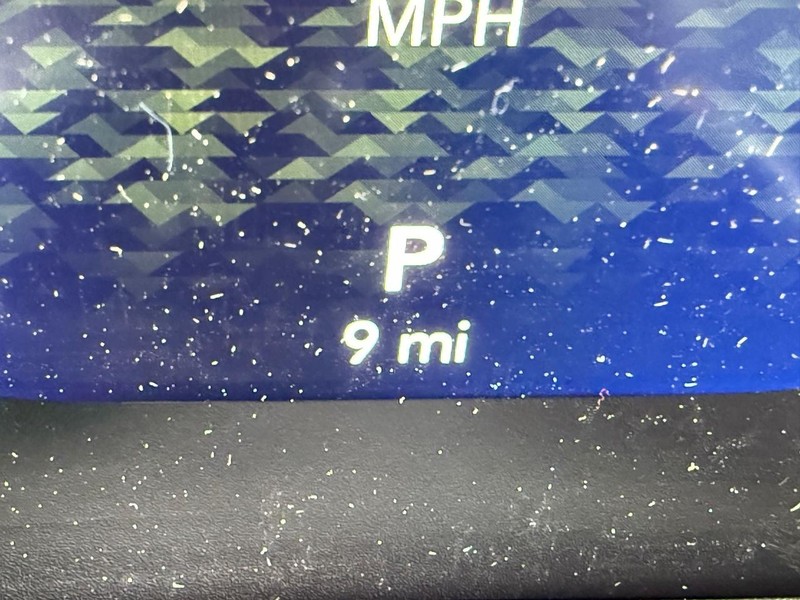 Jeep Wrangler Vehicle Full-screen Gallery Image 32