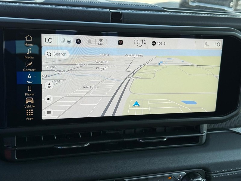 Jeep Gladiator Vehicle Full-screen Gallery Image 23