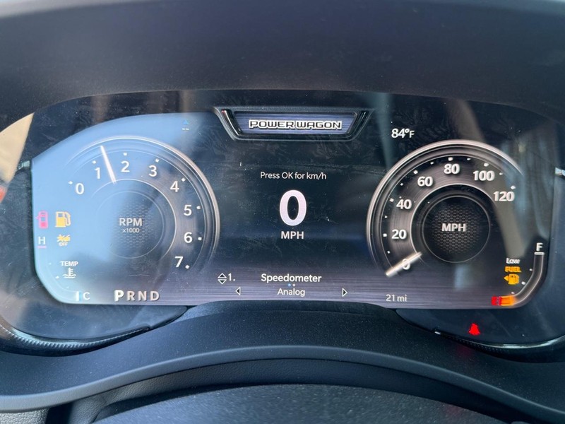 Ram 2500 Vehicle Full-screen Gallery Image 27