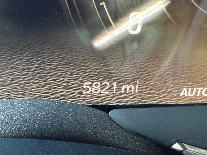 Ram 1500 Vehicle Full-screen Gallery Image 29