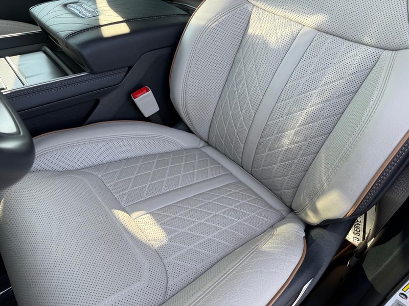 Ram 1500 Vehicle Full-screen Gallery Image 30