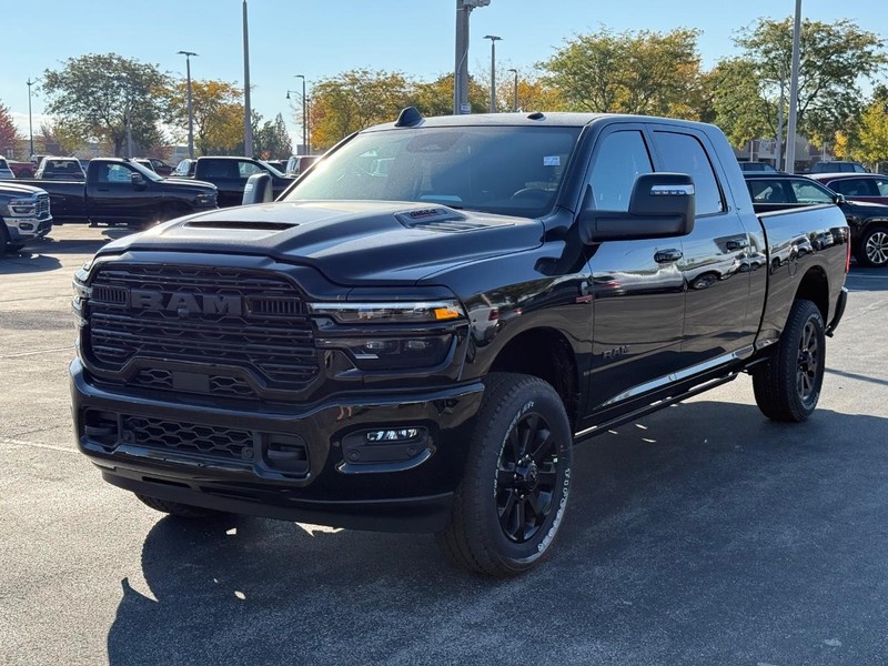 Ram 2500 Vehicle Full-screen Gallery Image 8