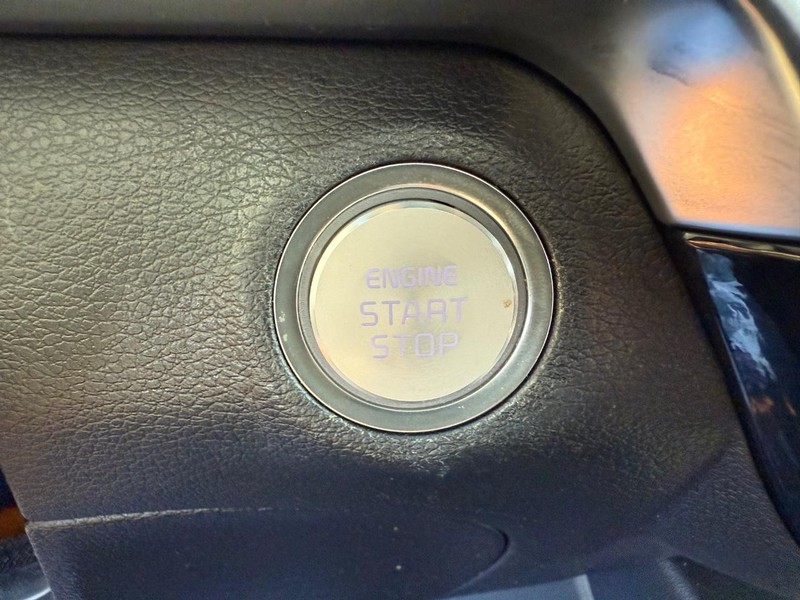 Kia Telluride Vehicle Full-screen Gallery Image 23