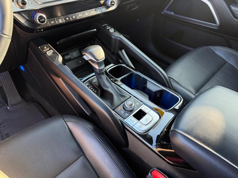 Kia Telluride Vehicle Full-screen Gallery Image 28