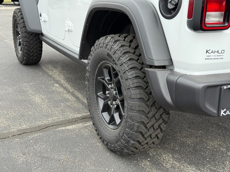 Jeep Wrangler Vehicle Full-screen Gallery Image 6