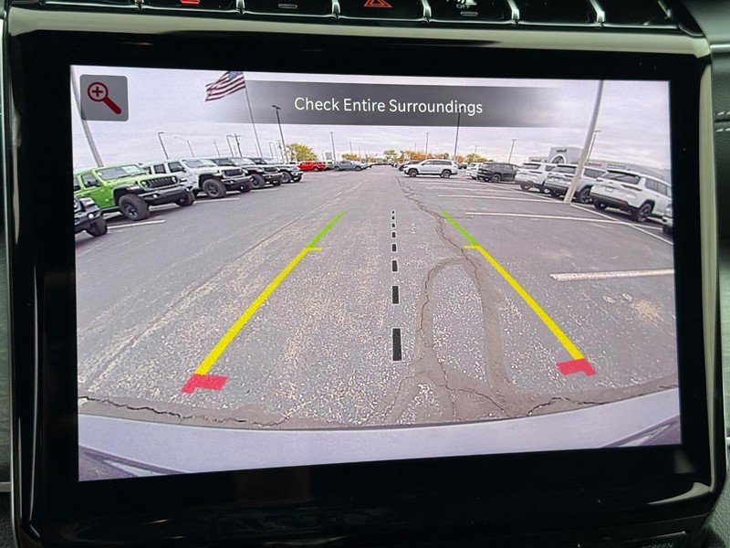 Jeep Grand Cherokee L Vehicle Full-screen Gallery Image 27