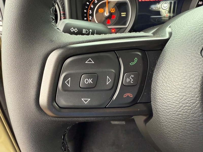 Jeep Gladiator Vehicle Full-screen Gallery Image 20