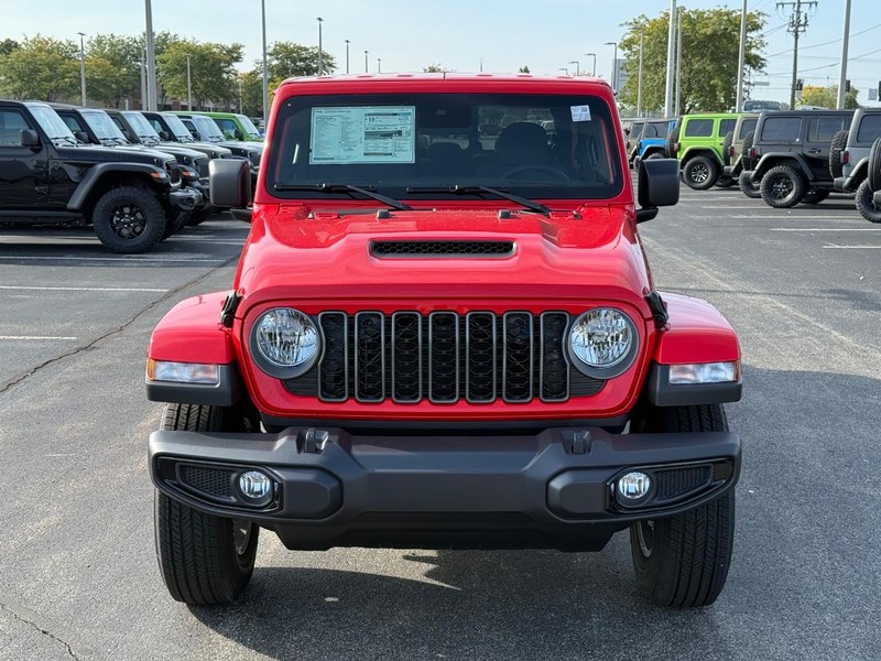 Jeep Gladiator Vehicle Full-screen Gallery Image 9