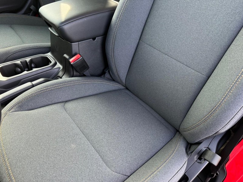 Jeep Gladiator Vehicle Full-screen Gallery Image 30