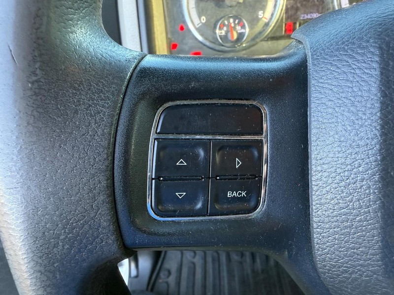 Ram 3500 Vehicle Full-screen Gallery Image 19