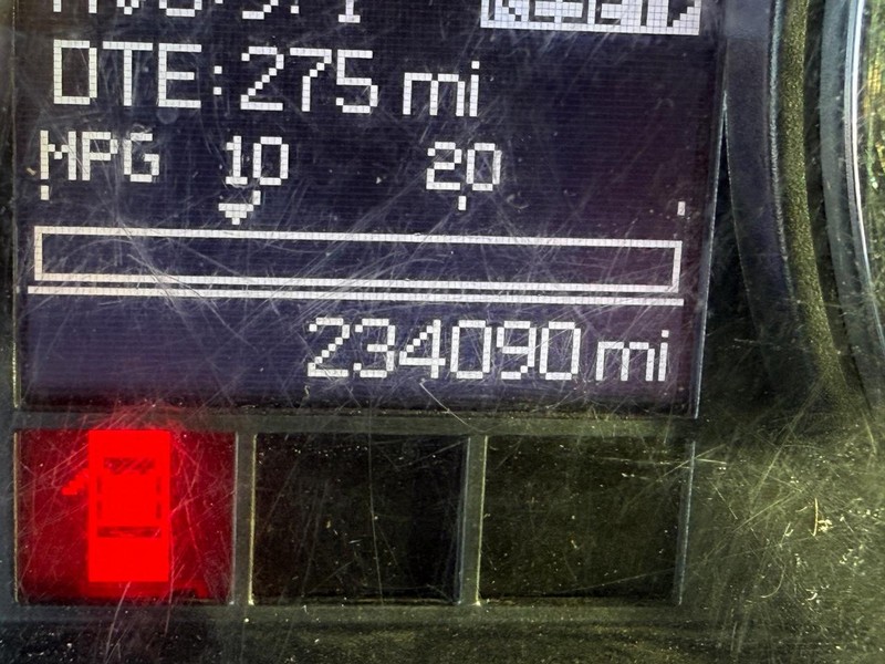 Ram 3500 Vehicle Full-screen Gallery Image 30