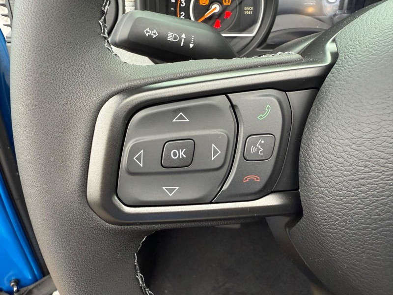 Jeep Wrangler Vehicle Full-screen Gallery Image 21