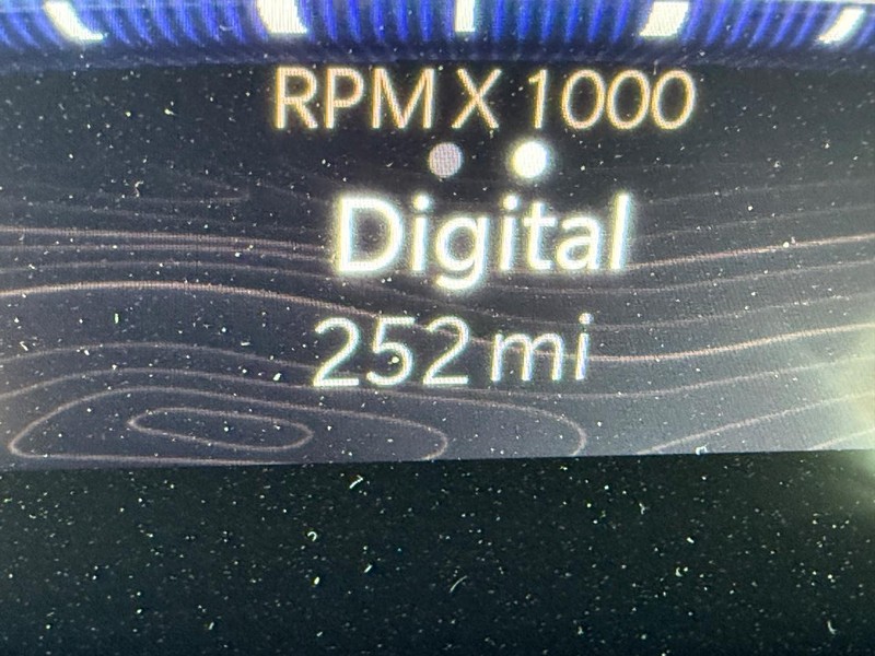 Jeep Grand Cherokee L Vehicle Full-screen Gallery Image 33