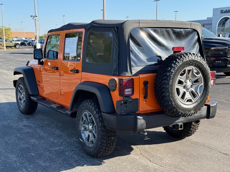 Jeep Wrangler Unlimited Vehicle Full-screen Gallery Image 5