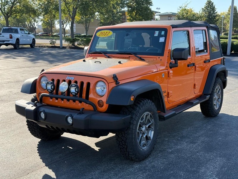 Jeep Wrangler Unlimited Vehicle Full-screen Gallery Image 8
