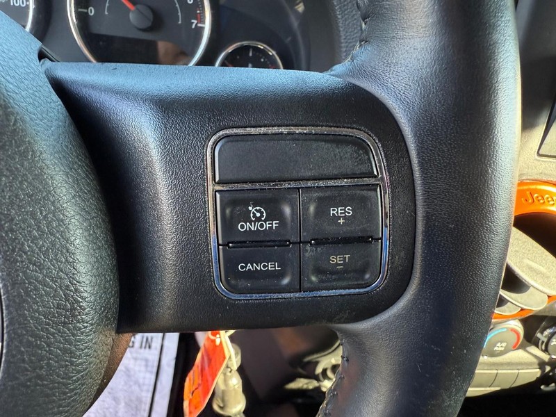 Jeep Wrangler Unlimited Vehicle Full-screen Gallery Image 20