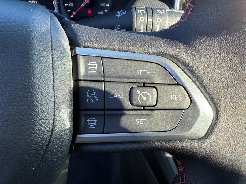 Jeep Compass Vehicle Full-screen Gallery Image 21