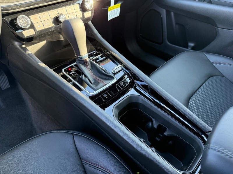 Jeep Compass Vehicle Full-screen Gallery Image 25