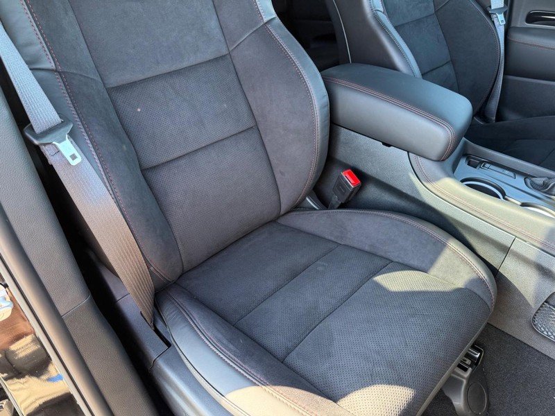 Dodge Durango Vehicle Full-screen Gallery Image 17